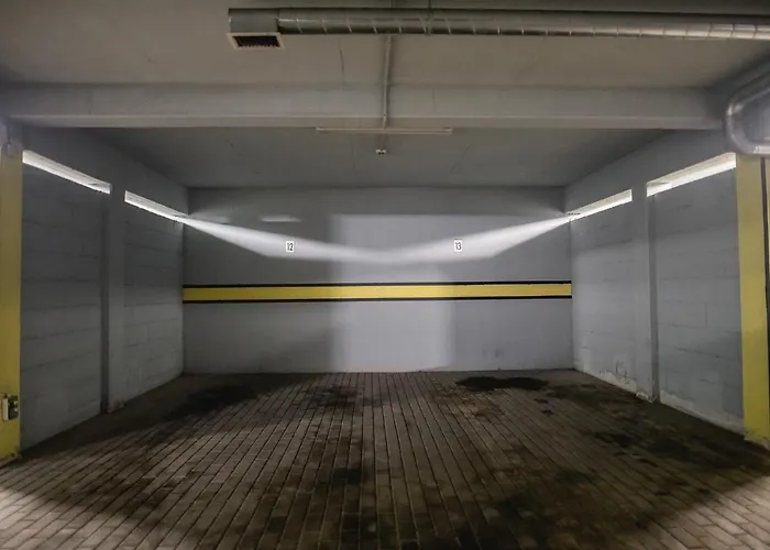 Arte Boczna Lubomelskiej 11 - Faktura Vat Garaż Apartament