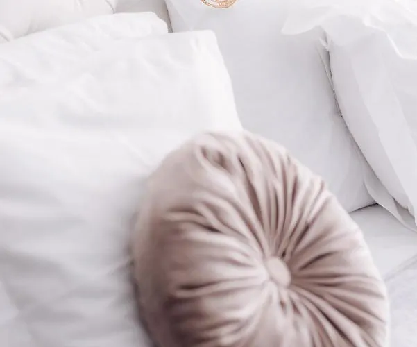 Arte Boczna Lubomelskiej 11 - Faktura Vat Garaż Apartament *